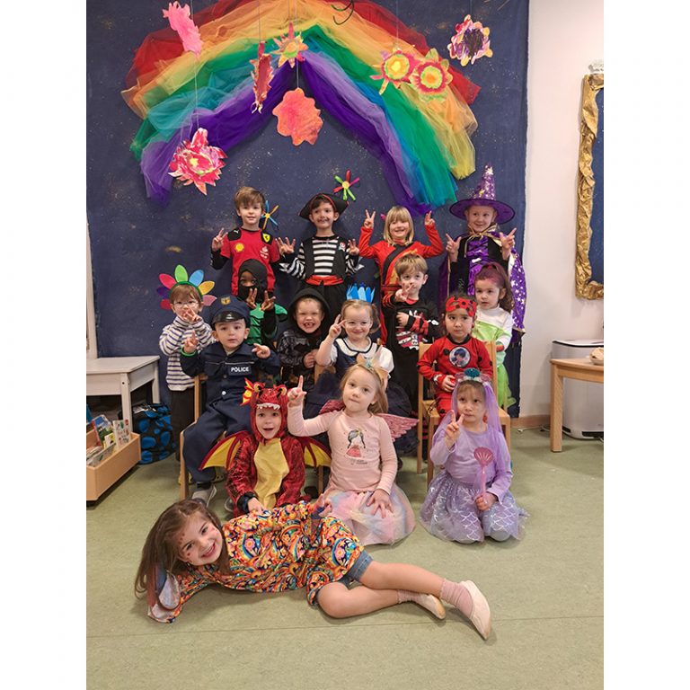 HfK_am_Oberwiesenfeld_Gruppe-1_3-6_Faschingsfoto