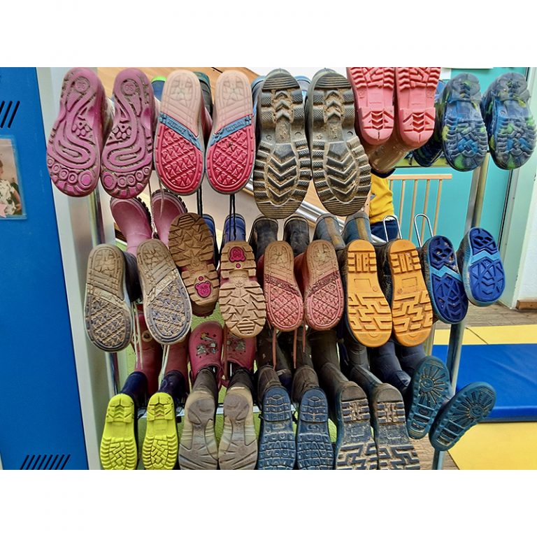 Kita_Regenbogen_Trostberg_3-6_Bunte-Spuren-unserer-Abenteuer