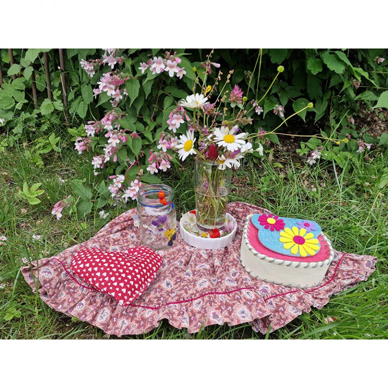 Kunst_AG_OGTS_Taching_6-9_Bunte-Wiese