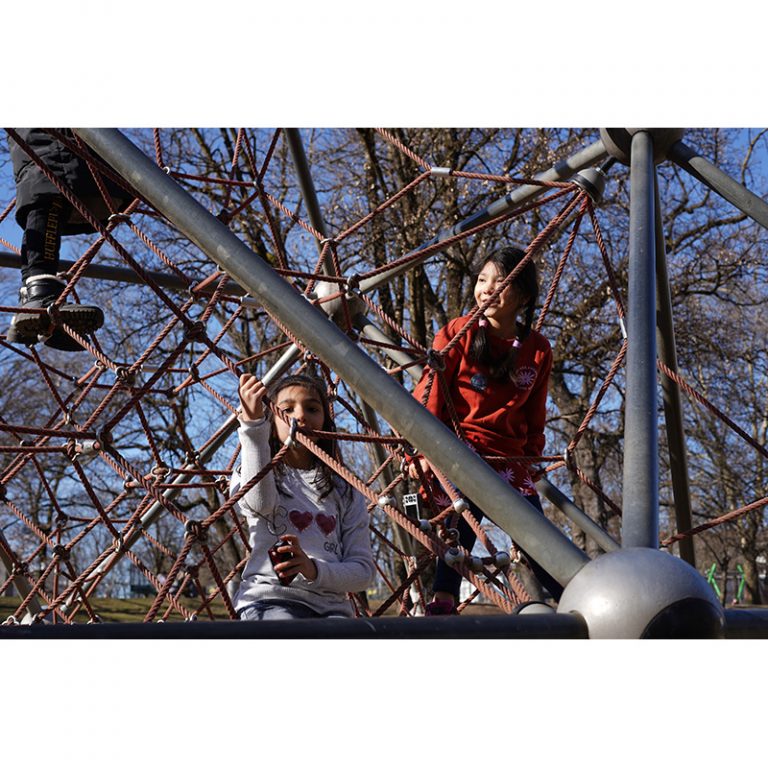 Refugio_Kunstwerkstatt_Graumlfelfing_7-9_Was-wollen-wir-heute-spielen