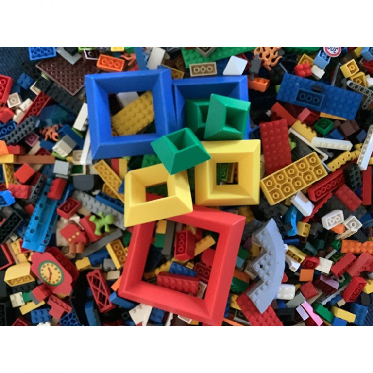 Kita-Max-Kolmsperger-Str-7-bis-9-Jahre-Die-Lego-Sauerei