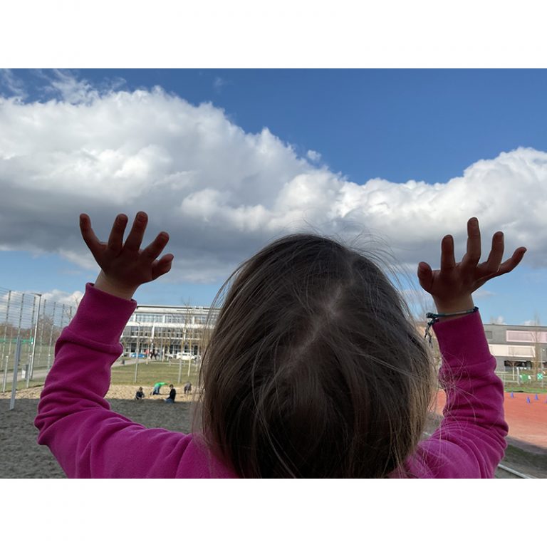 Montessorie-Schule-Dachau-Mitti-7-bis-10-Jahre-Wolkentraegerin