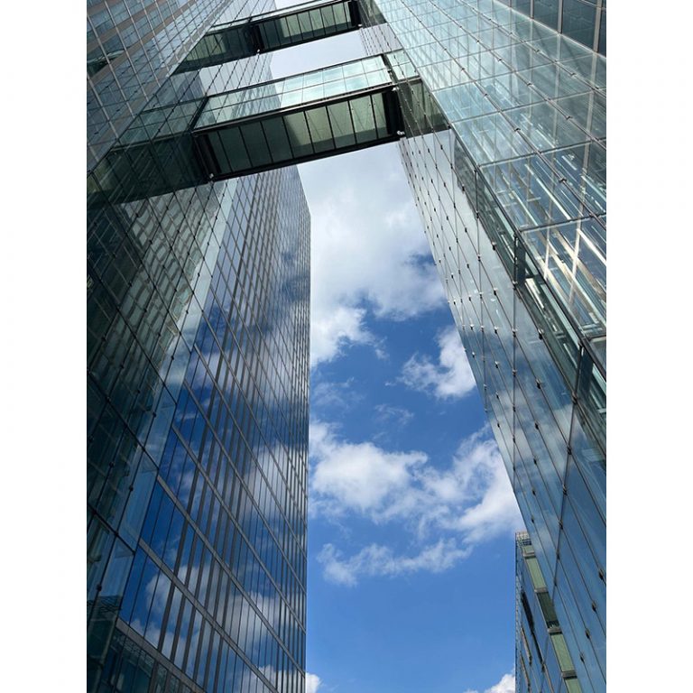 Yara-5-Jahre-Wolken-Himmel-Show